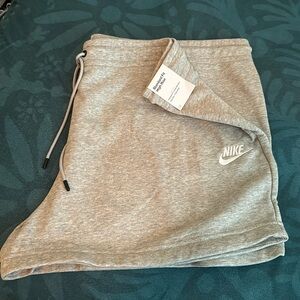NIKE shorts-XXL